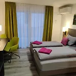Hotel Gaestehaus Stock Zimmer Kaffeesaeckle